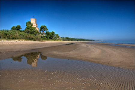 torre e spiaggia